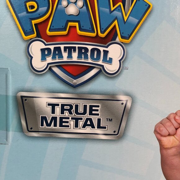 New in Box-PAW Patrol True Metal Adventure Bay Lookout  Way w/ 6 Metal Vehicles - Picture 11 of 16